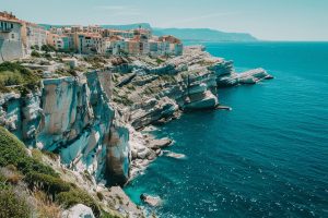 Bonifacio révèle ses charmes secrets en dehors de la saison estivale